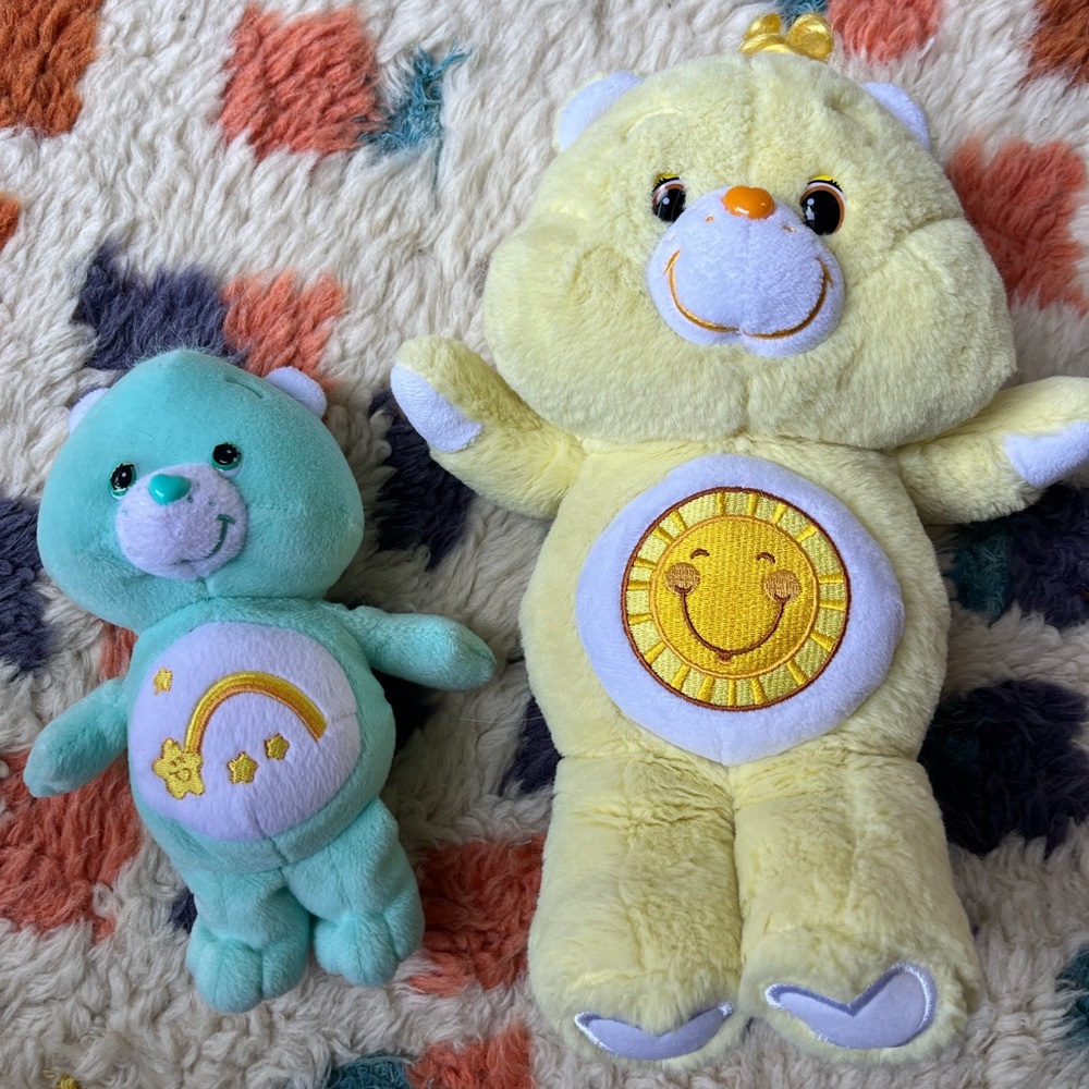 Scene Weaver Stuffed Animals Yellow and Green